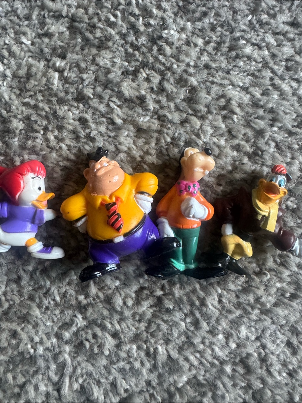 Vintage Cartoon Duck and Animal Figurine Toy Set - Multicolor